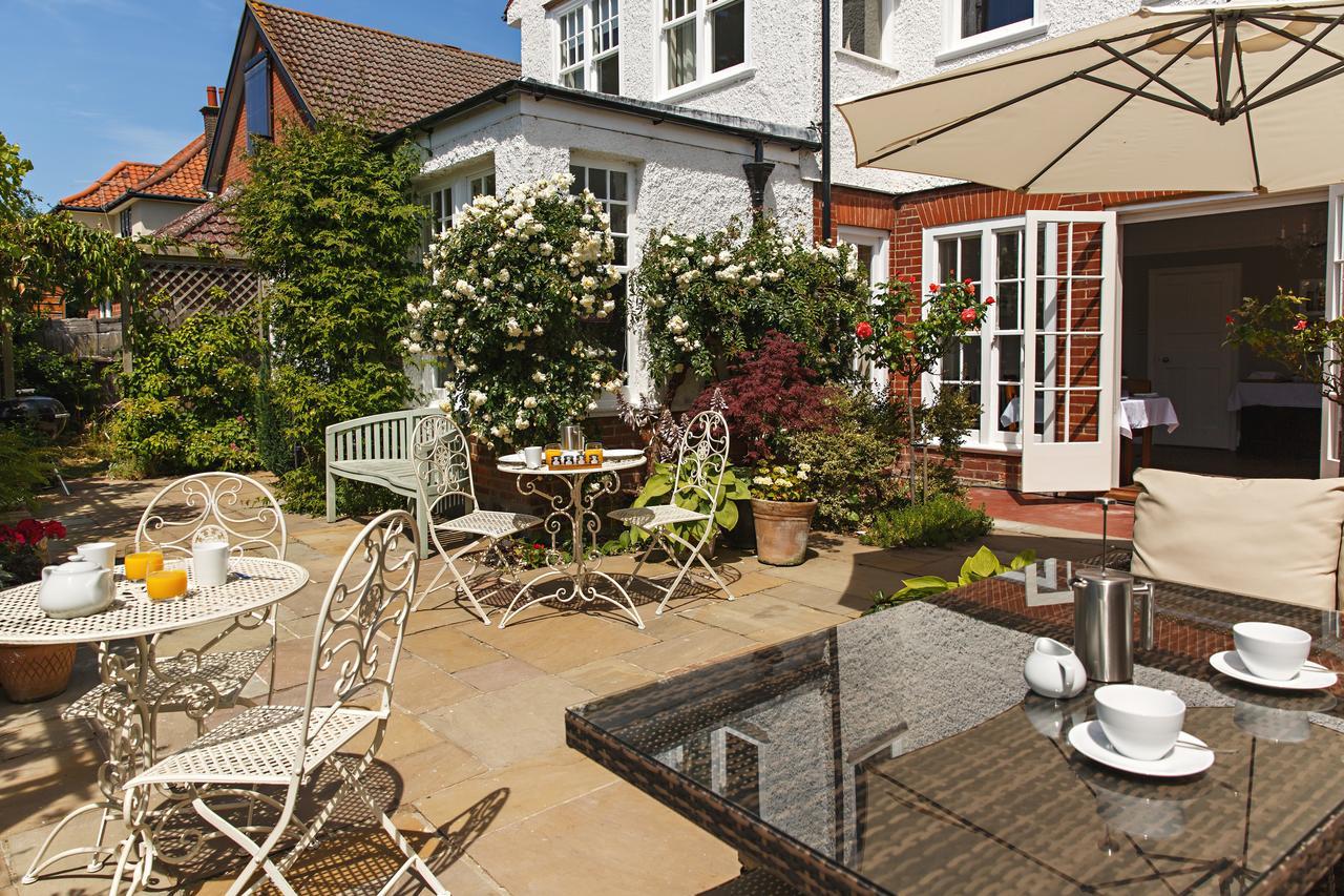 Alton House Sheringham Bed & Breakfast Exterior photo